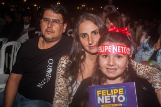 
<a style='margin-left: 5px;' class='btn btn-xs btn-social btn-facebook' href='https://www.facebook.com/sharer/sharer.php?u=https://www.galeramix.com.br/imagem/a76/800-800-90/conteudo/site_galerias/76/felipe-neto-mega-fest-42.jpg' rel='popup' data-width='500' data-height='400'><i class='fa fa-facebook'></i>Compartilhar <span class='hidden-xs'>no Facebook</span>
</a> 
<a class='btn btn-default btn-xs' target='_blank' href='imagem/a76/800-800-90/conteudo/site_galerias/76/felipe-neto-mega-fest-42.jpg'>
<span class='glyphicon glyphicon-cloud-download'></span> Salvar
</a>
