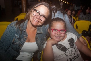 
<a style='margin-left: 5px;' class='btn btn-xs btn-social btn-facebook' href='https://www.facebook.com/sharer/sharer.php?u=https://www.galeramix.com.br/imagem/a76/800-800-90/conteudo/site_galerias/76/felipe-neto-mega-fest-49.jpg' rel='popup' data-width='500' data-height='400'><i class='fa fa-facebook'></i>Compartilhar <span class='hidden-xs'>no Facebook</span>
</a> 
<a class='btn btn-default btn-xs' target='_blank' href='imagem/a76/800-800-90/conteudo/site_galerias/76/felipe-neto-mega-fest-49.jpg'>
<span class='glyphicon glyphicon-cloud-download'></span> Salvar
</a>
