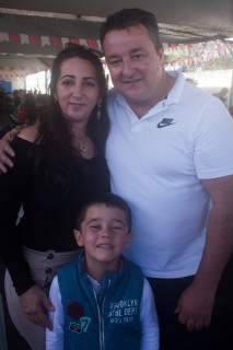 
                <a style='margin-left: 5px;' class='btn btn-xs btn-social btn-facebook' href='https://www.facebook.com/sharer/sharer.php?u=https://www.galeramix.com.br/imagem/a77/800-800-90/conteudo/site_galerias/77/aniversario-de-tijucas-galera-mix-casarao-gallotti-102.jpg' rel='popup' data-width='500' data-height='400'><i class='fa fa-facebook'></i>Compartilhar <span class='hidden-xs'>no Facebook</span>
            </a> 
            <a class='btn btn-default btn-xs' target='_blank' href='imagem/a77/800-800-90/conteudo/site_galerias/77/aniversario-de-tijucas-galera-mix-casarao-gallotti-102.jpg'>
                <span class='glyphicon glyphicon-cloud-download'></span> Salvar
            </a>
            