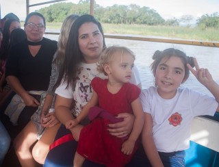 
<a style='margin-left: 5px;' class='btn btn-xs btn-social btn-facebook' href='https://www.facebook.com/sharer/sharer.php?u=https://www.galeramix.com.br/imagem/a77/800-800-90/conteudo/site_galerias/77/aniversario-de-tijucas-galera-mix-casarao-gallotti-116.jpg' rel='popup' data-width='500' data-height='400'><i class='fa fa-facebook'></i>Compartilhar <span class='hidden-xs'>no Facebook</span>
</a> 
<a class='btn btn-default btn-xs' target='_blank' href='imagem/a77/800-800-90/conteudo/site_galerias/77/aniversario-de-tijucas-galera-mix-casarao-gallotti-116.jpg'>
<span class='glyphicon glyphicon-cloud-download'></span> Salvar
</a>
