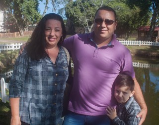 
<a style='margin-left: 5px;' class='btn btn-xs btn-social btn-facebook' href='https://www.facebook.com/sharer/sharer.php?u=https://www.galeramix.com.br/imagem/a77/800-800-90/conteudo/site_galerias/77/aniversario-de-tijucas-galera-mix-casarao-gallotti-12.jpg' rel='popup' data-width='500' data-height='400'><i class='fa fa-facebook'></i>Compartilhar <span class='hidden-xs'>no Facebook</span>
</a> 
<a class='btn btn-default btn-xs' target='_blank' href='imagem/a77/800-800-90/conteudo/site_galerias/77/aniversario-de-tijucas-galera-mix-casarao-gallotti-12.jpg'>
<span class='glyphicon glyphicon-cloud-download'></span> Salvar
</a>
