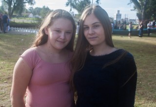 
<a style='margin-left: 5px;' class='btn btn-xs btn-social btn-facebook' href='https://www.facebook.com/sharer/sharer.php?u=https://www.galeramix.com.br/imagem/a77/800-800-90/conteudo/site_galerias/77/aniversario-de-tijucas-galera-mix-casarao-gallotti-126.jpg' rel='popup' data-width='500' data-height='400'><i class='fa fa-facebook'></i>Compartilhar <span class='hidden-xs'>no Facebook</span>
</a> 
<a class='btn btn-default btn-xs' target='_blank' href='imagem/a77/800-800-90/conteudo/site_galerias/77/aniversario-de-tijucas-galera-mix-casarao-gallotti-126.jpg'>
<span class='glyphicon glyphicon-cloud-download'></span> Salvar
</a>
