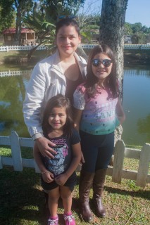 
<a style='margin-left: 5px;' class='btn btn-xs btn-social btn-facebook' href='https://www.facebook.com/sharer/sharer.php?u=https://www.galeramix.com.br/imagem/a77/800-800-90/conteudo/site_galerias/77/aniversario-de-tijucas-galera-mix-casarao-gallotti-13.jpg' rel='popup' data-width='500' data-height='400'><i class='fa fa-facebook'></i>Compartilhar <span class='hidden-xs'>no Facebook</span>
</a> 
<a class='btn btn-default btn-xs' target='_blank' href='imagem/a77/800-800-90/conteudo/site_galerias/77/aniversario-de-tijucas-galera-mix-casarao-gallotti-13.jpg'>
<span class='glyphicon glyphicon-cloud-download'></span> Salvar
</a>
