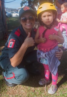 
<a style='margin-left: 5px;' class='btn btn-xs btn-social btn-facebook' href='https://www.facebook.com/sharer/sharer.php?u=https://www.galeramix.com.br/imagem/a77/800-800-90/conteudo/site_galerias/77/aniversario-de-tijucas-galera-mix-casarao-gallotti-23.jpg' rel='popup' data-width='500' data-height='400'><i class='fa fa-facebook'></i>Compartilhar <span class='hidden-xs'>no Facebook</span>
</a> 
<a class='btn btn-default btn-xs' target='_blank' href='imagem/a77/800-800-90/conteudo/site_galerias/77/aniversario-de-tijucas-galera-mix-casarao-gallotti-23.jpg'>
<span class='glyphicon glyphicon-cloud-download'></span> Salvar
</a>
