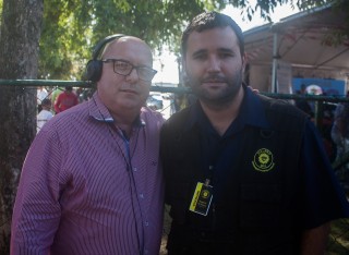 
<a style='margin-left: 5px;' class='btn btn-xs btn-social btn-facebook' href='https://www.facebook.com/sharer/sharer.php?u=https://www.galeramix.com.br/imagem/a77/800-800-90/conteudo/site_galerias/77/aniversario-de-tijucas-galera-mix-casarao-gallotti-31.jpg' rel='popup' data-width='500' data-height='400'><i class='fa fa-facebook'></i>Compartilhar <span class='hidden-xs'>no Facebook</span>
</a> 
<a class='btn btn-default btn-xs' target='_blank' href='imagem/a77/800-800-90/conteudo/site_galerias/77/aniversario-de-tijucas-galera-mix-casarao-gallotti-31.jpg'>
<span class='glyphicon glyphicon-cloud-download'></span> Salvar
</a>
