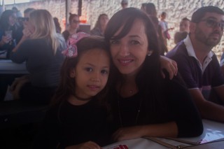 
<a style='margin-left: 5px;' class='btn btn-xs btn-social btn-facebook' href='https://www.facebook.com/sharer/sharer.php?u=https://www.galeramix.com.br/imagem/a77/800-800-90/conteudo/site_galerias/77/aniversario-de-tijucas-galera-mix-casarao-gallotti-45.jpg' rel='popup' data-width='500' data-height='400'><i class='fa fa-facebook'></i>Compartilhar <span class='hidden-xs'>no Facebook</span>
</a> 
<a class='btn btn-default btn-xs' target='_blank' href='imagem/a77/800-800-90/conteudo/site_galerias/77/aniversario-de-tijucas-galera-mix-casarao-gallotti-45.jpg'>
<span class='glyphicon glyphicon-cloud-download'></span> Salvar
</a>
