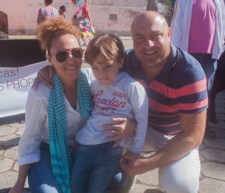 
<a style='margin-left: 5px;' class='btn btn-xs btn-social btn-facebook' href='https://www.facebook.com/sharer/sharer.php?u=https://www.galeramix.com.br/imagem/a77/800-800-90/conteudo/site_galerias/77/aniversario-de-tijucas-galera-mix-casarao-gallotti-51.jpg' rel='popup' data-width='500' data-height='400'><i class='fa fa-facebook'></i>Compartilhar <span class='hidden-xs'>no Facebook</span>
</a> 
<a class='btn btn-default btn-xs' target='_blank' href='imagem/a77/800-800-90/conteudo/site_galerias/77/aniversario-de-tijucas-galera-mix-casarao-gallotti-51.jpg'>
<span class='glyphicon glyphicon-cloud-download'></span> Salvar
</a>
