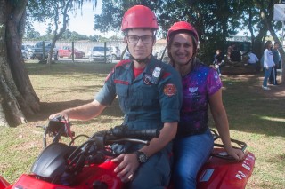 
<a style='margin-left: 5px;' class='btn btn-xs btn-social btn-facebook' href='https://www.facebook.com/sharer/sharer.php?u=https://www.galeramix.com.br/imagem/a77/800-800-90/conteudo/site_galerias/77/aniversario-de-tijucas-galera-mix-casarao-gallotti-68.jpg' rel='popup' data-width='500' data-height='400'><i class='fa fa-facebook'></i>Compartilhar <span class='hidden-xs'>no Facebook</span>
</a> 
<a class='btn btn-default btn-xs' target='_blank' href='imagem/a77/800-800-90/conteudo/site_galerias/77/aniversario-de-tijucas-galera-mix-casarao-gallotti-68.jpg'>
<span class='glyphicon glyphicon-cloud-download'></span> Salvar
</a>
