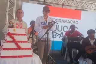 
<a style='margin-left: 5px;' class='btn btn-xs btn-social btn-facebook' href='https://www.facebook.com/sharer/sharer.php?u=https://www.galeramix.com.br/imagem/a77/800-800-90/conteudo/site_galerias/77/aniversario-de-tijucas-galera-mix-casarao-gallotti-69.jpg' rel='popup' data-width='500' data-height='400'><i class='fa fa-facebook'></i>Compartilhar <span class='hidden-xs'>no Facebook</span>
</a> 
<a class='btn btn-default btn-xs' target='_blank' href='imagem/a77/800-800-90/conteudo/site_galerias/77/aniversario-de-tijucas-galera-mix-casarao-gallotti-69.jpg'>
<span class='glyphicon glyphicon-cloud-download'></span> Salvar
</a>
