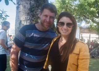 
<a style='margin-left: 5px;' class='btn btn-xs btn-social btn-facebook' href='https://www.facebook.com/sharer/sharer.php?u=https://www.galeramix.com.br/imagem/a77/800-800-90/conteudo/site_galerias/77/aniversario-de-tijucas-galera-mix-casarao-gallotti-80.jpg' rel='popup' data-width='500' data-height='400'><i class='fa fa-facebook'></i>Compartilhar <span class='hidden-xs'>no Facebook</span>
</a> 
<a class='btn btn-default btn-xs' target='_blank' href='imagem/a77/800-800-90/conteudo/site_galerias/77/aniversario-de-tijucas-galera-mix-casarao-gallotti-80.jpg'>
<span class='glyphicon glyphicon-cloud-download'></span> Salvar
</a>
