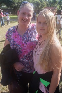 
<a style='margin-left: 5px;' class='btn btn-xs btn-social btn-facebook' href='https://www.facebook.com/sharer/sharer.php?u=https://www.galeramix.com.br/imagem/a77/800-800-90/conteudo/site_galerias/77/aniversario-de-tijucas-galera-mix-casarao-gallotti-90.jpg' rel='popup' data-width='500' data-height='400'><i class='fa fa-facebook'></i>Compartilhar <span class='hidden-xs'>no Facebook</span>
</a> 
<a class='btn btn-default btn-xs' target='_blank' href='imagem/a77/800-800-90/conteudo/site_galerias/77/aniversario-de-tijucas-galera-mix-casarao-gallotti-90.jpg'>
<span class='glyphicon glyphicon-cloud-download'></span> Salvar
</a>
