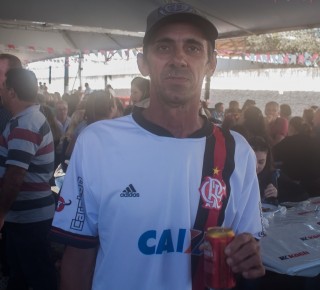 
<a style='margin-left: 5px;' class='btn btn-xs btn-social btn-facebook' href='https://www.facebook.com/sharer/sharer.php?u=https://www.galeramix.com.br/imagem/a77/800-800-90/conteudo/site_galerias/77/aniversario-de-tijucas-galera-mix-casarao-gallotti-99.jpg' rel='popup' data-width='500' data-height='400'><i class='fa fa-facebook'></i>Compartilhar <span class='hidden-xs'>no Facebook</span>
</a> 
<a class='btn btn-default btn-xs' target='_blank' href='imagem/a77/800-800-90/conteudo/site_galerias/77/aniversario-de-tijucas-galera-mix-casarao-gallotti-99.jpg'>
<span class='glyphicon glyphicon-cloud-download'></span> Salvar
</a>
