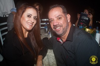 
<a style='margin-left: 5px;' class='btn btn-xs btn-social btn-facebook' href='https://www.facebook.com/sharer/sharer.php?u=https://www.galeramix.com.br/imagem/a80/800-800-90/conteudo/site_galerias/80/live-tijucas-galera-mix-espresso-rural-diogo-portugal-107.jpg' rel='popup' data-width='500' data-height='400'><i class='fa fa-facebook'></i>Compartilhar <span class='hidden-xs'>no Facebook</span>
</a> 
<a class='btn btn-default btn-xs' target='_blank' href='imagem/a80/800-800-90/conteudo/site_galerias/80/live-tijucas-galera-mix-espresso-rural-diogo-portugal-107.jpg'>
<span class='glyphicon glyphicon-cloud-download'></span> Salvar
</a>
