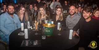 
<a style='margin-left: 5px;' class='btn btn-xs btn-social btn-facebook' href='https://www.facebook.com/sharer/sharer.php?u=https://www.galeramix.com.br/imagem/a80/800-800-90/conteudo/site_galerias/80/live-tijucas-galera-mix-espresso-rural-diogo-portugal-141.jpg' rel='popup' data-width='500' data-height='400'><i class='fa fa-facebook'></i>Compartilhar <span class='hidden-xs'>no Facebook</span>
</a> 
<a class='btn btn-default btn-xs' target='_blank' href='imagem/a80/800-800-90/conteudo/site_galerias/80/live-tijucas-galera-mix-espresso-rural-diogo-portugal-141.jpg'>
<span class='glyphicon glyphicon-cloud-download'></span> Salvar
</a>
