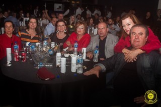 
<a style='margin-left: 5px;' class='btn btn-xs btn-social btn-facebook' href='https://www.facebook.com/sharer/sharer.php?u=https://www.galeramix.com.br/imagem/a80/800-800-90/conteudo/site_galerias/80/live-tijucas-galera-mix-espresso-rural-diogo-portugal-144.jpg' rel='popup' data-width='500' data-height='400'><i class='fa fa-facebook'></i>Compartilhar <span class='hidden-xs'>no Facebook</span>
</a> 
<a class='btn btn-default btn-xs' target='_blank' href='imagem/a80/800-800-90/conteudo/site_galerias/80/live-tijucas-galera-mix-espresso-rural-diogo-portugal-144.jpg'>
<span class='glyphicon glyphicon-cloud-download'></span> Salvar
</a>
