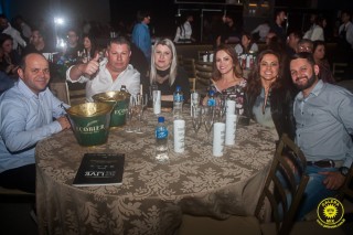 
<a style='margin-left: 5px;' class='btn btn-xs btn-social btn-facebook' href='https://www.facebook.com/sharer/sharer.php?u=https://www.galeramix.com.br/imagem/a80/800-800-90/conteudo/site_galerias/80/live-tijucas-galera-mix-espresso-rural-diogo-portugal-146.jpg' rel='popup' data-width='500' data-height='400'><i class='fa fa-facebook'></i>Compartilhar <span class='hidden-xs'>no Facebook</span>
</a> 
<a class='btn btn-default btn-xs' target='_blank' href='imagem/a80/800-800-90/conteudo/site_galerias/80/live-tijucas-galera-mix-espresso-rural-diogo-portugal-146.jpg'>
<span class='glyphicon glyphicon-cloud-download'></span> Salvar
</a>
