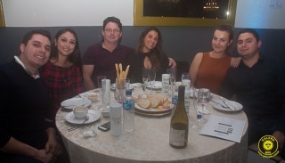 
<a style='margin-left: 5px;' class='btn btn-xs btn-social btn-facebook' href='https://www.facebook.com/sharer/sharer.php?u=https://www.galeramix.com.br/imagem/a80/800-800-90/conteudo/site_galerias/80/live-tijucas-galera-mix-espresso-rural-diogo-portugal-5.jpg' rel='popup' data-width='500' data-height='400'><i class='fa fa-facebook'></i>Compartilhar <span class='hidden-xs'>no Facebook</span>
</a> 
<a class='btn btn-default btn-xs' target='_blank' href='imagem/a80/800-800-90/conteudo/site_galerias/80/live-tijucas-galera-mix-espresso-rural-diogo-portugal-5.jpg'>
<span class='glyphicon glyphicon-cloud-download'></span> Salvar
</a>
