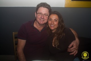 
<a style='margin-left: 5px;' class='btn btn-xs btn-social btn-facebook' href='https://www.facebook.com/sharer/sharer.php?u=https://www.galeramix.com.br/imagem/a80/800-800-90/conteudo/site_galerias/80/live-tijucas-galera-mix-espresso-rural-diogo-portugal-6.jpg' rel='popup' data-width='500' data-height='400'><i class='fa fa-facebook'></i>Compartilhar <span class='hidden-xs'>no Facebook</span>
</a> 
<a class='btn btn-default btn-xs' target='_blank' href='imagem/a80/800-800-90/conteudo/site_galerias/80/live-tijucas-galera-mix-espresso-rural-diogo-portugal-6.jpg'>
<span class='glyphicon glyphicon-cloud-download'></span> Salvar
</a>
