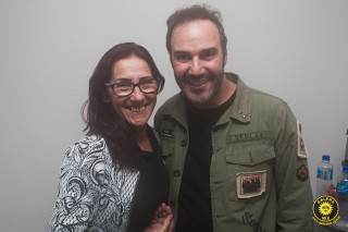 
<a style='margin-left: 5px;' class='btn btn-xs btn-social btn-facebook' href='https://www.facebook.com/sharer/sharer.php?u=https://www.galeramix.com.br/imagem/a80/800-800-90/conteudo/site_galerias/80/live-tijucas-galera-mix-espresso-rural-diogo-portugal-65.jpg' rel='popup' data-width='500' data-height='400'><i class='fa fa-facebook'></i>Compartilhar <span class='hidden-xs'>no Facebook</span>
</a> 
<a class='btn btn-default btn-xs' target='_blank' href='imagem/a80/800-800-90/conteudo/site_galerias/80/live-tijucas-galera-mix-espresso-rural-diogo-portugal-65.jpg'>
<span class='glyphicon glyphicon-cloud-download'></span> Salvar
</a>
