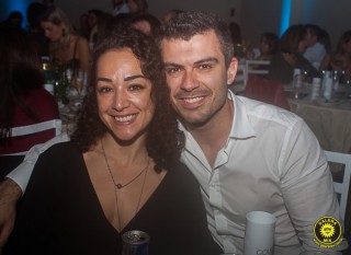 
<a style='margin-left: 5px;' class='btn btn-xs btn-social btn-facebook' href='https://www.facebook.com/sharer/sharer.php?u=https://www.galeramix.com.br/imagem/a80/800-800-90/conteudo/site_galerias/80/live-tijucas-galera-mix-espresso-rural-diogo-portugal-73.jpg' rel='popup' data-width='500' data-height='400'><i class='fa fa-facebook'></i>Compartilhar <span class='hidden-xs'>no Facebook</span>
</a> 
<a class='btn btn-default btn-xs' target='_blank' href='imagem/a80/800-800-90/conteudo/site_galerias/80/live-tijucas-galera-mix-espresso-rural-diogo-portugal-73.jpg'>
<span class='glyphicon glyphicon-cloud-download'></span> Salvar
</a>
