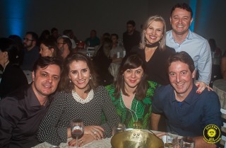 
<a style='margin-left: 5px;' class='btn btn-xs btn-social btn-facebook' href='https://www.facebook.com/sharer/sharer.php?u=https://www.galeramix.com.br/imagem/a80/800-800-90/conteudo/site_galerias/80/live-tijucas-galera-mix-espresso-rural-diogo-portugal-87.jpg' rel='popup' data-width='500' data-height='400'><i class='fa fa-facebook'></i>Compartilhar <span class='hidden-xs'>no Facebook</span>
</a> 
<a class='btn btn-default btn-xs' target='_blank' href='imagem/a80/800-800-90/conteudo/site_galerias/80/live-tijucas-galera-mix-espresso-rural-diogo-portugal-87.jpg'>
<span class='glyphicon glyphicon-cloud-download'></span> Salvar
</a>
