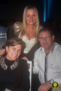 
<a style='margin-left: 5px;' class='btn btn-xs btn-social btn-facebook' href='https://www.facebook.com/sharer/sharer.php?u=https://www.galeramix.com.br/imagem/a80/800-800-90/conteudo/site_galerias/80/live-tijucas-galera-mix-espresso-rural-diogo-portugal-88.jpg' rel='popup' data-width='500' data-height='400'><i class='fa fa-facebook'></i>Compartilhar <span class='hidden-xs'>no Facebook</span>
</a> 
<a class='btn btn-default btn-xs' target='_blank' href='imagem/a80/800-800-90/conteudo/site_galerias/80/live-tijucas-galera-mix-espresso-rural-diogo-portugal-88.jpg'>
<span class='glyphicon glyphicon-cloud-download'></span> Salvar
</a>
