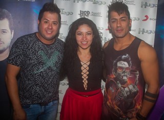 
                        <a style='margin-left: 5px;' class='btn btn-xs btn-social btn-facebook' href='https://www.facebook.com/sharer/sharer.php?u=https://www.galeramix.com.br/imagem/a82/800-800-90/conteudo/site_galerias/82/festa-do-caminhoneiro-tijucas-hugo-e-thiago-tijucas-101.jpg' rel='popup' data-width='500' data-height='400'><i class='fa fa-facebook'></i>Compartilhar <span class='hidden-xs'>no Facebook</span>
                    </a> 
                    <a class='btn btn-default btn-xs' target='_blank' href='imagem/a82/800-800-90/conteudo/site_galerias/82/festa-do-caminhoneiro-tijucas-hugo-e-thiago-tijucas-101.jpg'>
                        <span class='glyphicon glyphicon-cloud-download'></span> Salvar
                    </a>
                    