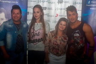 
<a style='margin-left: 5px;' class='btn btn-xs btn-social btn-facebook' href='https://www.facebook.com/sharer/sharer.php?u=https://www.galeramix.com.br/imagem/a82/800-800-90/conteudo/site_galerias/82/festa-do-caminhoneiro-tijucas-hugo-e-thiago-tijucas-117.jpg' rel='popup' data-width='500' data-height='400'><i class='fa fa-facebook'></i>Compartilhar <span class='hidden-xs'>no Facebook</span>
</a> 
<a class='btn btn-default btn-xs' target='_blank' href='imagem/a82/800-800-90/conteudo/site_galerias/82/festa-do-caminhoneiro-tijucas-hugo-e-thiago-tijucas-117.jpg'>
<span class='glyphicon glyphicon-cloud-download'></span> Salvar
</a>
