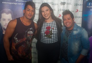 
<a style='margin-left: 5px;' class='btn btn-xs btn-social btn-facebook' href='https://www.facebook.com/sharer/sharer.php?u=https://www.galeramix.com.br/imagem/a82/800-800-90/conteudo/site_galerias/82/festa-do-caminhoneiro-tijucas-hugo-e-thiago-tijucas-124.jpg' rel='popup' data-width='500' data-height='400'><i class='fa fa-facebook'></i>Compartilhar <span class='hidden-xs'>no Facebook</span>
</a> 
<a class='btn btn-default btn-xs' target='_blank' href='imagem/a82/800-800-90/conteudo/site_galerias/82/festa-do-caminhoneiro-tijucas-hugo-e-thiago-tijucas-124.jpg'>
<span class='glyphicon glyphicon-cloud-download'></span> Salvar
</a>
