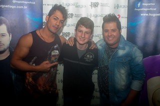 
<a style='margin-left: 5px;' class='btn btn-xs btn-social btn-facebook' href='https://www.facebook.com/sharer/sharer.php?u=https://www.galeramix.com.br/imagem/a82/800-800-90/conteudo/site_galerias/82/festa-do-caminhoneiro-tijucas-hugo-e-thiago-tijucas-126.jpg' rel='popup' data-width='500' data-height='400'><i class='fa fa-facebook'></i>Compartilhar <span class='hidden-xs'>no Facebook</span>
</a> 
<a class='btn btn-default btn-xs' target='_blank' href='imagem/a82/800-800-90/conteudo/site_galerias/82/festa-do-caminhoneiro-tijucas-hugo-e-thiago-tijucas-126.jpg'>
<span class='glyphicon glyphicon-cloud-download'></span> Salvar
</a>
