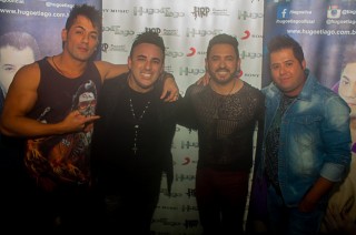 
<a style='margin-left: 5px;' class='btn btn-xs btn-social btn-facebook' href='https://www.facebook.com/sharer/sharer.php?u=https://www.galeramix.com.br/imagem/a82/800-800-90/conteudo/site_galerias/82/festa-do-caminhoneiro-tijucas-hugo-e-thiago-tijucas-127.jpg' rel='popup' data-width='500' data-height='400'><i class='fa fa-facebook'></i>Compartilhar <span class='hidden-xs'>no Facebook</span>
</a> 
<a class='btn btn-default btn-xs' target='_blank' href='imagem/a82/800-800-90/conteudo/site_galerias/82/festa-do-caminhoneiro-tijucas-hugo-e-thiago-tijucas-127.jpg'>
<span class='glyphicon glyphicon-cloud-download'></span> Salvar
</a>
