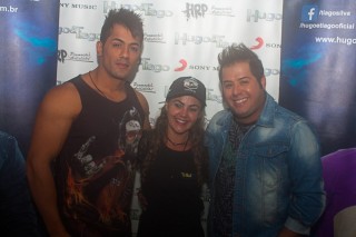 
<a style='margin-left: 5px;' class='btn btn-xs btn-social btn-facebook' href='https://www.facebook.com/sharer/sharer.php?u=https://www.galeramix.com.br/imagem/a82/800-800-90/conteudo/site_galerias/82/festa-do-caminhoneiro-tijucas-hugo-e-thiago-tijucas-131.jpg' rel='popup' data-width='500' data-height='400'><i class='fa fa-facebook'></i>Compartilhar <span class='hidden-xs'>no Facebook</span>
</a> 
<a class='btn btn-default btn-xs' target='_blank' href='imagem/a82/800-800-90/conteudo/site_galerias/82/festa-do-caminhoneiro-tijucas-hugo-e-thiago-tijucas-131.jpg'>
<span class='glyphicon glyphicon-cloud-download'></span> Salvar
</a>
