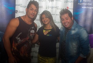 
<a style='margin-left: 5px;' class='btn btn-xs btn-social btn-facebook' href='https://www.facebook.com/sharer/sharer.php?u=https://www.galeramix.com.br/imagem/a82/800-800-90/conteudo/site_galerias/82/festa-do-caminhoneiro-tijucas-hugo-e-thiago-tijucas-132.jpg' rel='popup' data-width='500' data-height='400'><i class='fa fa-facebook'></i>Compartilhar <span class='hidden-xs'>no Facebook</span>
</a> 
<a class='btn btn-default btn-xs' target='_blank' href='imagem/a82/800-800-90/conteudo/site_galerias/82/festa-do-caminhoneiro-tijucas-hugo-e-thiago-tijucas-132.jpg'>
<span class='glyphicon glyphicon-cloud-download'></span> Salvar
</a>
