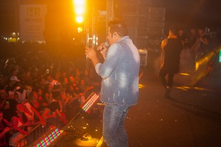 
<a style='margin-left: 5px;' class='btn btn-xs btn-social btn-facebook' href='https://www.facebook.com/sharer/sharer.php?u=https://www.galeramix.com.br/imagem/a82/800-800-90/conteudo/site_galerias/82/festa-do-caminhoneiro-tijucas-hugo-e-thiago-tijucas-18.jpg' rel='popup' data-width='500' data-height='400'><i class='fa fa-facebook'></i>Compartilhar <span class='hidden-xs'>no Facebook</span>
</a> 
<a class='btn btn-default btn-xs' target='_blank' href='imagem/a82/800-800-90/conteudo/site_galerias/82/festa-do-caminhoneiro-tijucas-hugo-e-thiago-tijucas-18.jpg'>
<span class='glyphicon glyphicon-cloud-download'></span> Salvar
</a>
