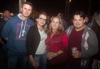 
<a style='margin-left: 5px;' class='btn btn-xs btn-social btn-facebook' href='https://www.facebook.com/sharer/sharer.php?u=https://www.galeramix.com.br/imagem/a82/800-800-90/conteudo/site_galerias/82/festa-do-caminhoneiro-tijucas-hugo-e-thiago-tijucas-25.jpg' rel='popup' data-width='500' data-height='400'><i class='fa fa-facebook'></i>Compartilhar <span class='hidden-xs'>no Facebook</span>
</a> 
<a class='btn btn-default btn-xs' target='_blank' href='imagem/a82/800-800-90/conteudo/site_galerias/82/festa-do-caminhoneiro-tijucas-hugo-e-thiago-tijucas-25.jpg'>
<span class='glyphicon glyphicon-cloud-download'></span> Salvar
</a>
