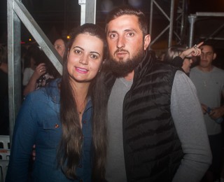 
<a style='margin-left: 5px;' class='btn btn-xs btn-social btn-facebook' href='https://www.facebook.com/sharer/sharer.php?u=https://www.galeramix.com.br/imagem/a82/800-800-90/conteudo/site_galerias/82/festa-do-caminhoneiro-tijucas-hugo-e-thiago-tijucas-42.jpg' rel='popup' data-width='500' data-height='400'><i class='fa fa-facebook'></i>Compartilhar <span class='hidden-xs'>no Facebook</span>
</a> 
<a class='btn btn-default btn-xs' target='_blank' href='imagem/a82/800-800-90/conteudo/site_galerias/82/festa-do-caminhoneiro-tijucas-hugo-e-thiago-tijucas-42.jpg'>
<span class='glyphicon glyphicon-cloud-download'></span> Salvar
</a>
