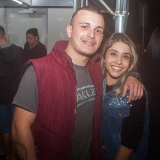 
<a style='margin-left: 5px;' class='btn btn-xs btn-social btn-facebook' href='https://www.facebook.com/sharer/sharer.php?u=https://www.galeramix.com.br/imagem/a82/800-800-90/conteudo/site_galerias/82/festa-do-caminhoneiro-tijucas-hugo-e-thiago-tijucas-61.jpg' rel='popup' data-width='500' data-height='400'><i class='fa fa-facebook'></i>Compartilhar <span class='hidden-xs'>no Facebook</span>
</a> 
<a class='btn btn-default btn-xs' target='_blank' href='imagem/a82/800-800-90/conteudo/site_galerias/82/festa-do-caminhoneiro-tijucas-hugo-e-thiago-tijucas-61.jpg'>
<span class='glyphicon glyphicon-cloud-download'></span> Salvar
</a>
