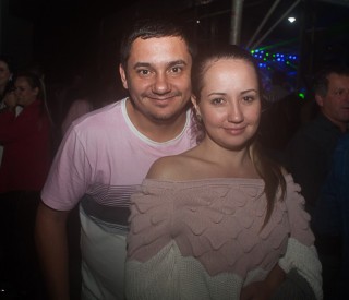 
<a style='margin-left: 5px;' class='btn btn-xs btn-social btn-facebook' href='https://www.facebook.com/sharer/sharer.php?u=https://www.galeramix.com.br/imagem/a82/800-800-90/conteudo/site_galerias/82/festa-do-caminhoneiro-tijucas-hugo-e-thiago-tijucas-65.jpg' rel='popup' data-width='500' data-height='400'><i class='fa fa-facebook'></i>Compartilhar <span class='hidden-xs'>no Facebook</span>
</a> 
<a class='btn btn-default btn-xs' target='_blank' href='imagem/a82/800-800-90/conteudo/site_galerias/82/festa-do-caminhoneiro-tijucas-hugo-e-thiago-tijucas-65.jpg'>
<span class='glyphicon glyphicon-cloud-download'></span> Salvar
</a>
