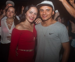 
<a style='margin-left: 5px;' class='btn btn-xs btn-social btn-facebook' href='https://www.facebook.com/sharer/sharer.php?u=https://www.galeramix.com.br/imagem/a82/800-800-90/conteudo/site_galerias/82/festa-do-caminhoneiro-tijucas-hugo-e-thiago-tijucas-74.jpg' rel='popup' data-width='500' data-height='400'><i class='fa fa-facebook'></i>Compartilhar <span class='hidden-xs'>no Facebook</span>
</a> 
<a class='btn btn-default btn-xs' target='_blank' href='imagem/a82/800-800-90/conteudo/site_galerias/82/festa-do-caminhoneiro-tijucas-hugo-e-thiago-tijucas-74.jpg'>
<span class='glyphicon glyphicon-cloud-download'></span> Salvar
</a>
