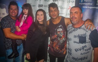 
<a style='margin-left: 5px;' class='btn btn-xs btn-social btn-facebook' href='https://www.facebook.com/sharer/sharer.php?u=https://www.galeramix.com.br/imagem/a82/800-800-90/conteudo/site_galerias/82/festa-do-caminhoneiro-tijucas-hugo-e-thiago-tijucas-94.jpg' rel='popup' data-width='500' data-height='400'><i class='fa fa-facebook'></i>Compartilhar <span class='hidden-xs'>no Facebook</span>
</a> 
<a class='btn btn-default btn-xs' target='_blank' href='imagem/a82/800-800-90/conteudo/site_galerias/82/festa-do-caminhoneiro-tijucas-hugo-e-thiago-tijucas-94.jpg'>
<span class='glyphicon glyphicon-cloud-download'></span> Salvar
</a>
