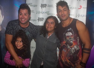 
<a style='margin-left: 5px;' class='btn btn-xs btn-social btn-facebook' href='https://www.facebook.com/sharer/sharer.php?u=https://www.galeramix.com.br/imagem/a82/800-800-90/conteudo/site_galerias/82/festa-do-caminhoneiro-tijucas-hugo-e-thiago-tijucas-96.jpg' rel='popup' data-width='500' data-height='400'><i class='fa fa-facebook'></i>Compartilhar <span class='hidden-xs'>no Facebook</span>
</a> 
<a class='btn btn-default btn-xs' target='_blank' href='imagem/a82/800-800-90/conteudo/site_galerias/82/festa-do-caminhoneiro-tijucas-hugo-e-thiago-tijucas-96.jpg'>
<span class='glyphicon glyphicon-cloud-download'></span> Salvar
</a>
