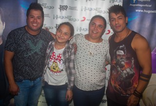 
<a style='margin-left: 5px;' class='btn btn-xs btn-social btn-facebook' href='https://www.facebook.com/sharer/sharer.php?u=https://www.galeramix.com.br/imagem/a82/800-800-90/conteudo/site_galerias/82/festa-do-caminhoneiro-tijucas-hugo-e-thiago-tijucas-97.jpg' rel='popup' data-width='500' data-height='400'><i class='fa fa-facebook'></i>Compartilhar <span class='hidden-xs'>no Facebook</span>
</a> 
<a class='btn btn-default btn-xs' target='_blank' href='imagem/a82/800-800-90/conteudo/site_galerias/82/festa-do-caminhoneiro-tijucas-hugo-e-thiago-tijucas-97.jpg'>
<span class='glyphicon glyphicon-cloud-download'></span> Salvar
</a>
