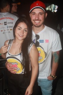 
<a style='margin-left: 5px;' class='btn btn-xs btn-social btn-facebook' href='https://www.facebook.com/sharer/sharer.php?u=https://www.galeramix.com.br/imagem/a84/800-800-90/conteudo/site_galerias/84/feijoada-do-jean-negao-galera-mix-20.jpg' rel='popup' data-width='500' data-height='400'><i class='fa fa-facebook'></i>Compartilhar <span class='hidden-xs'>no Facebook</span>
</a> 
<a class='btn btn-default btn-xs' target='_blank' href='imagem/a84/800-800-90/conteudo/site_galerias/84/feijoada-do-jean-negao-galera-mix-20.jpg'>
<span class='glyphicon glyphicon-cloud-download'></span> Salvar
</a>
