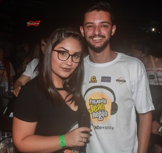 
<a style='margin-left: 5px;' class='btn btn-xs btn-social btn-facebook' href='https://www.facebook.com/sharer/sharer.php?u=https://www.galeramix.com.br/imagem/a84/800-800-90/conteudo/site_galerias/84/feijoada-do-jean-negao-galera-mix-72.jpg' rel='popup' data-width='500' data-height='400'><i class='fa fa-facebook'></i>Compartilhar <span class='hidden-xs'>no Facebook</span>
</a> 
<a class='btn btn-default btn-xs' target='_blank' href='imagem/a84/800-800-90/conteudo/site_galerias/84/feijoada-do-jean-negao-galera-mix-72.jpg'>
<span class='glyphicon glyphicon-cloud-download'></span> Salvar
</a>
