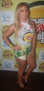 
<a style='margin-left: 5px;' class='btn btn-xs btn-social btn-facebook' href='https://www.facebook.com/sharer/sharer.php?u=https://www.galeramix.com.br/imagem/a84/800-800-90/conteudo/site_galerias/84/feijoada-do-jean-negao-galera-mix-86.jpg' rel='popup' data-width='500' data-height='400'><i class='fa fa-facebook'></i>Compartilhar <span class='hidden-xs'>no Facebook</span>
</a> 
<a class='btn btn-default btn-xs' target='_blank' href='imagem/a84/800-800-90/conteudo/site_galerias/84/feijoada-do-jean-negao-galera-mix-86.jpg'>
<span class='glyphicon glyphicon-cloud-download'></span> Salvar
</a>
