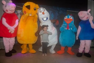 
                    <a style='margin-left: 5px;' class='btn btn-xs btn-social btn-facebook' href='https://www.facebook.com/sharer/sharer.php?u=https://www.galeramix.com.br/imagem/a85/800-800-90/conteudo/site_galerias/85/img2951.jpg' rel='popup' data-width='500' data-height='400'><i class='fa fa-facebook'></i>Compartilhar <span class='hidden-xs'>no Facebook</span>
                </a> 
                <a class='btn btn-default btn-xs' target='_blank' href='imagem/a85/800-800-90/conteudo/site_galerias/85/img2951.jpg'>
                    <span class='glyphicon glyphicon-cloud-download'></span> Salvar
                </a>
                