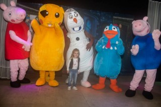 
<a style='margin-left: 5px;' class='btn btn-xs btn-social btn-facebook' href='https://www.facebook.com/sharer/sharer.php?u=https://www.galeramix.com.br/imagem/a85/800-800-90/conteudo/site_galerias/85/img2965.jpg' rel='popup' data-width='500' data-height='400'><i class='fa fa-facebook'></i>Compartilhar <span class='hidden-xs'>no Facebook</span>
</a> 
<a class='btn btn-default btn-xs' target='_blank' href='imagem/a85/800-800-90/conteudo/site_galerias/85/img2965.jpg'>
<span class='glyphicon glyphicon-cloud-download'></span> Salvar
</a>
