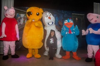 
<a style='margin-left: 5px;' class='btn btn-xs btn-social btn-facebook' href='https://www.facebook.com/sharer/sharer.php?u=https://www.galeramix.com.br/imagem/a85/800-800-90/conteudo/site_galerias/85/img2966.jpg' rel='popup' data-width='500' data-height='400'><i class='fa fa-facebook'></i>Compartilhar <span class='hidden-xs'>no Facebook</span>
</a> 
<a class='btn btn-default btn-xs' target='_blank' href='imagem/a85/800-800-90/conteudo/site_galerias/85/img2966.jpg'>
<span class='glyphicon glyphicon-cloud-download'></span> Salvar
</a>
