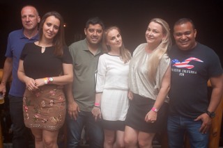 
<a style='margin-left: 5px;' class='btn btn-xs btn-social btn-facebook' href='https://www.facebook.com/sharer/sharer.php?u=https://www.galeramix.com.br/imagem/a86/800-800-90/conteudo/site_galerias/86/skank-petry-galera-mix-32.jpg' rel='popup' data-width='500' data-height='400'><i class='fa fa-facebook'></i>Compartilhar <span class='hidden-xs'>no Facebook</span>
</a> 
<a class='btn btn-default btn-xs' target='_blank' href='imagem/a86/800-800-90/conteudo/site_galerias/86/skank-petry-galera-mix-32.jpg'>
<span class='glyphicon glyphicon-cloud-download'></span> Salvar
</a>
