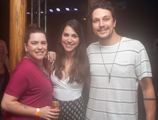 
<a style='margin-left: 5px;' class='btn btn-xs btn-social btn-facebook' href='https://www.facebook.com/sharer/sharer.php?u=https://www.galeramix.com.br/imagem/a86/800-800-90/conteudo/site_galerias/86/skank-petry-galera-mix-50.jpg' rel='popup' data-width='500' data-height='400'><i class='fa fa-facebook'></i>Compartilhar <span class='hidden-xs'>no Facebook</span>
</a> 
<a class='btn btn-default btn-xs' target='_blank' href='imagem/a86/800-800-90/conteudo/site_galerias/86/skank-petry-galera-mix-50.jpg'>
<span class='glyphicon glyphicon-cloud-download'></span> Salvar
</a>
